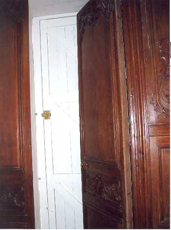 Porte restaur�e et contre-porte